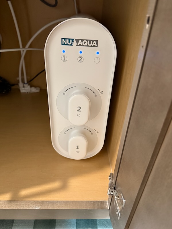 Under-sink drinking water panel