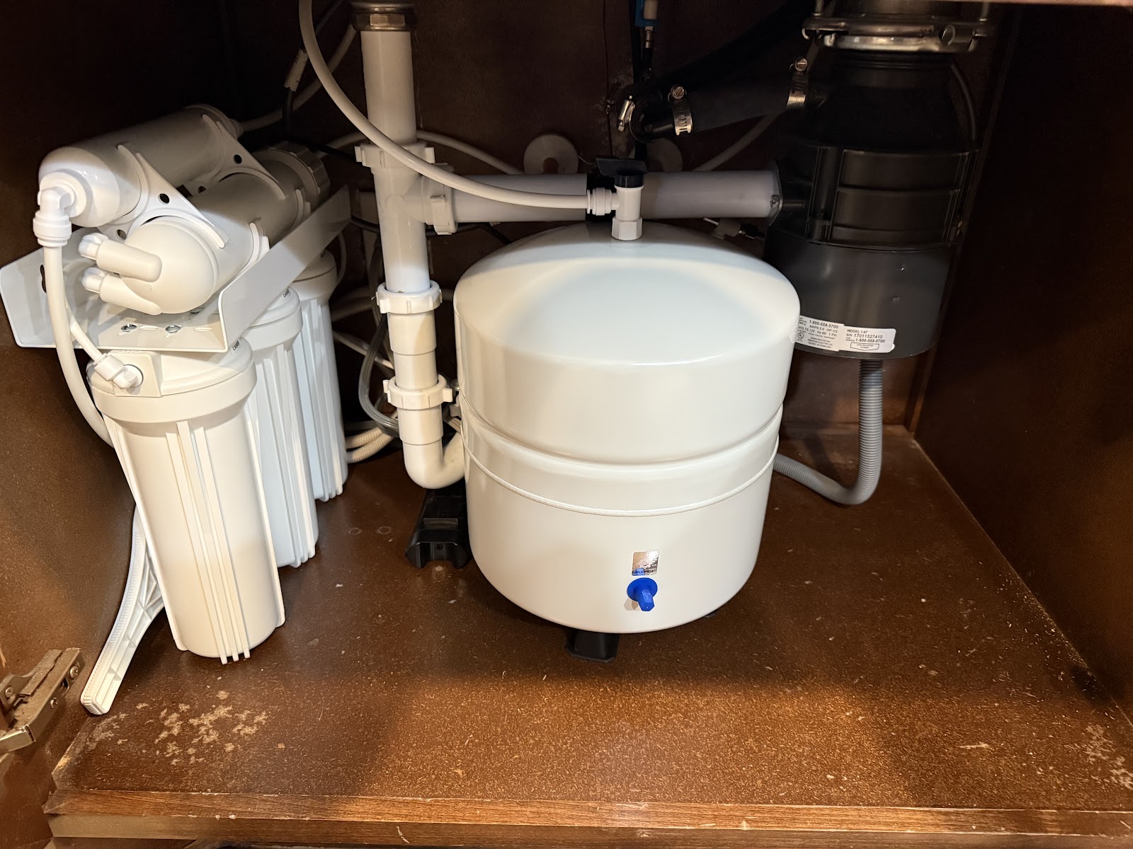 Under-sink drinking-water system